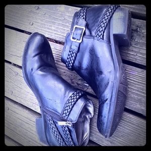 Black memory foam booties
